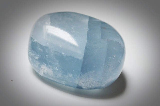 Celestine healing crystal