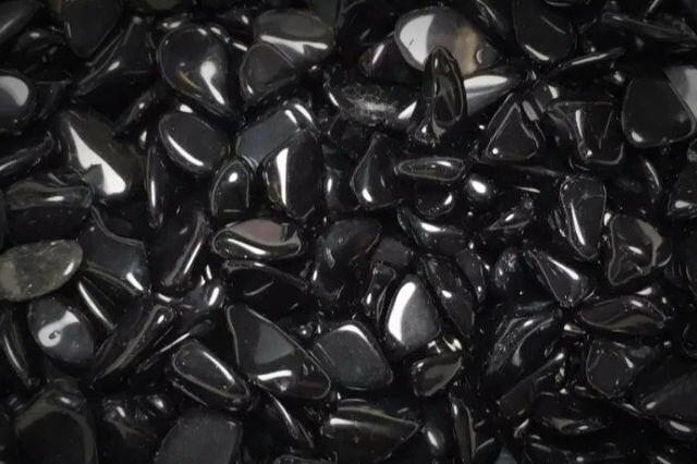 Obsidian healing crystals
