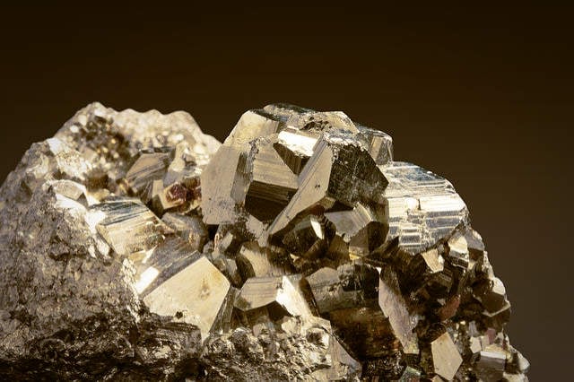 Pyrite crystals for healing